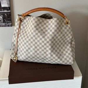 Louis Vuitton Damier Artsy Azur Handbag